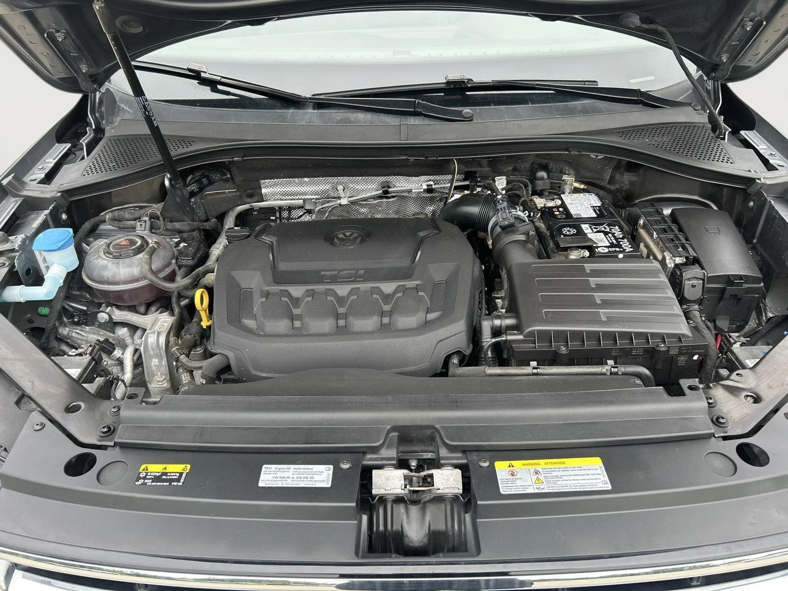 Certified Used 2024 gray Volkswagen SEL R-Line image 24