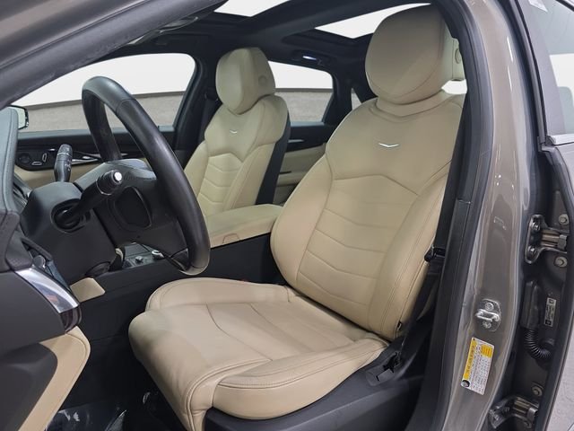 Used 2019 Bronze Dune Metallic Cadillac 3.6L Luxury image 14