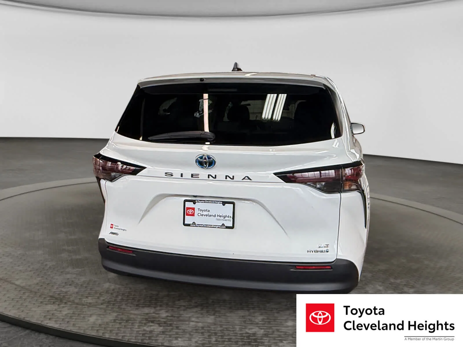 Used 2024 Ice Cap Toyota LE image 6