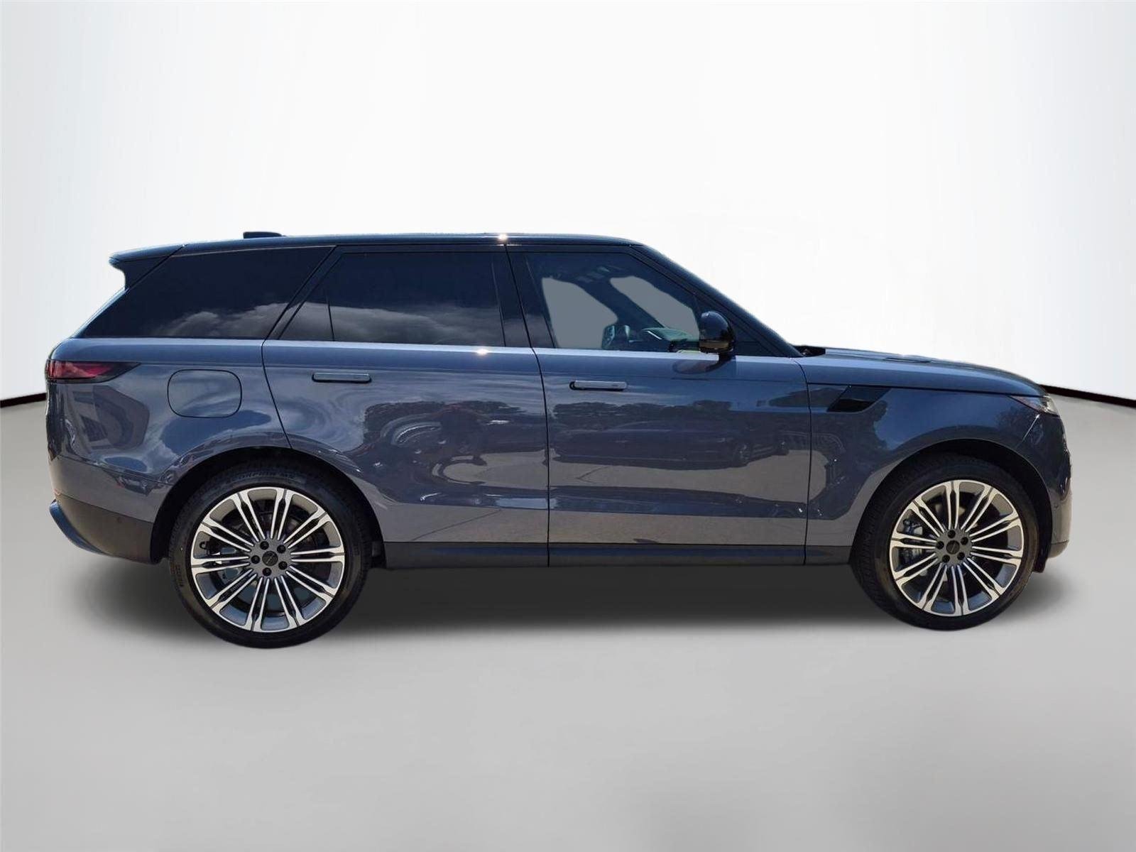 New 2026 Varesine Blue Metallic Land Rover SE image 4
