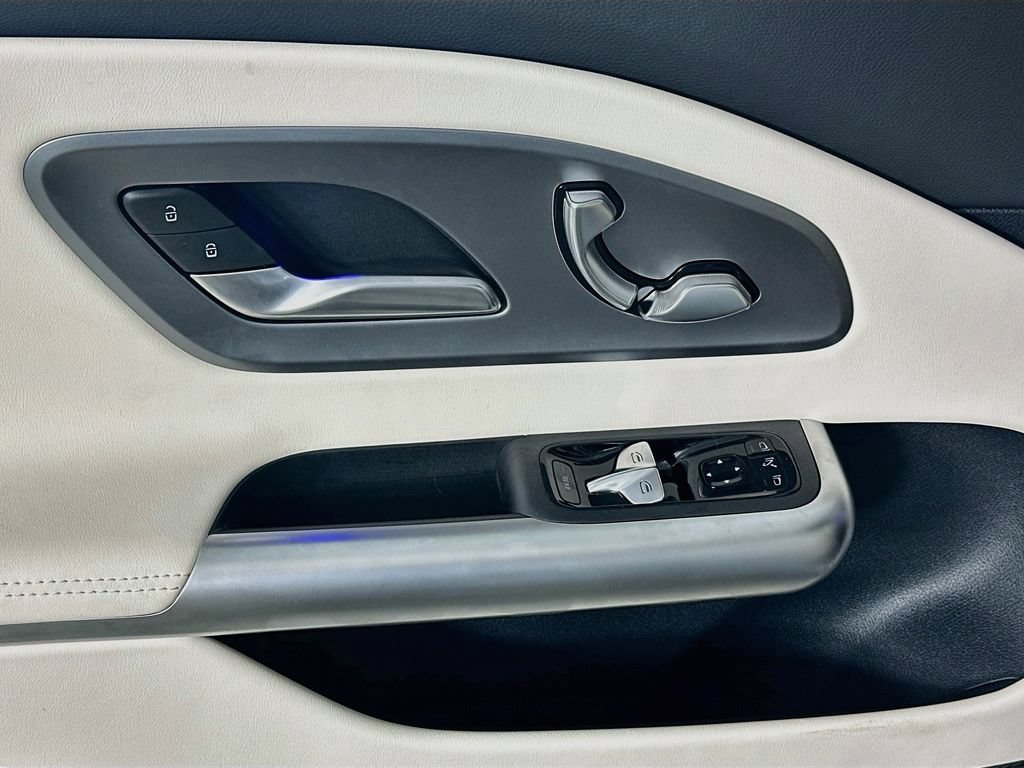 New 2027 Cirrus Silver Metallic Mercedes-Benz  image 49