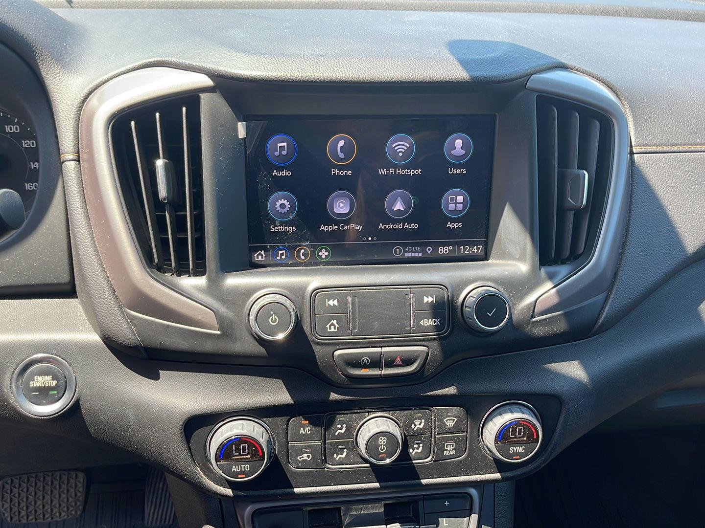 Used 2023 Summit White GMC AT4 image 9
