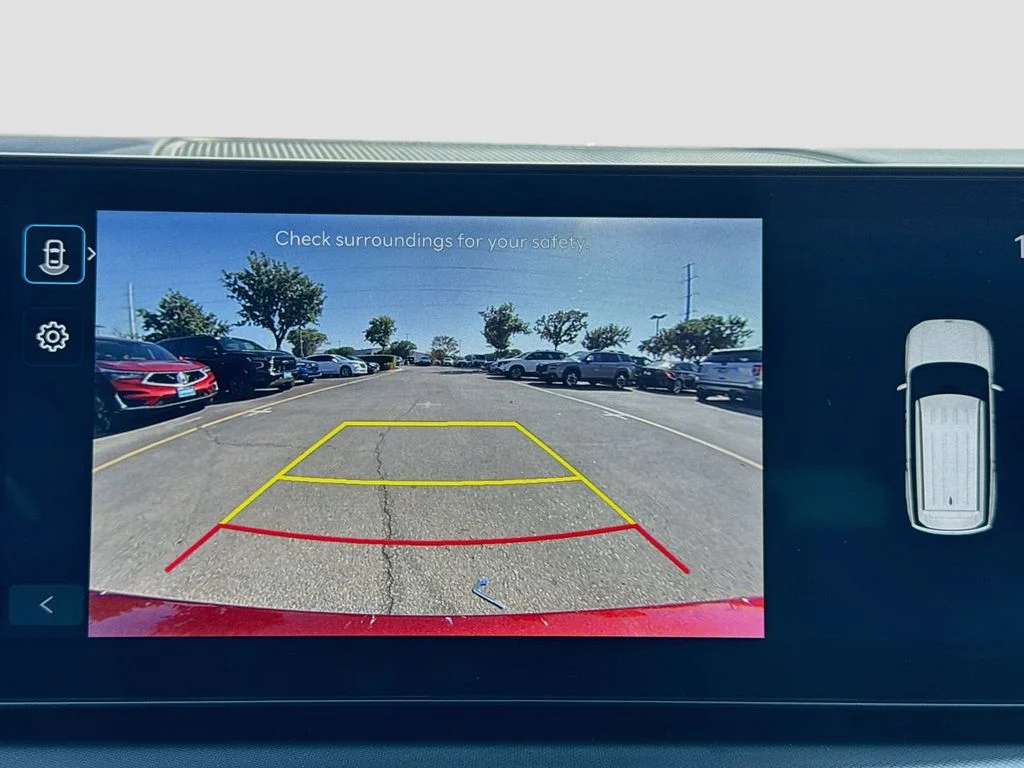 Used 2025 Red Hyundai SEL image 17