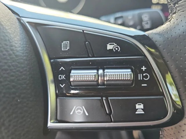 Used 2024 Black Kia SX image 18