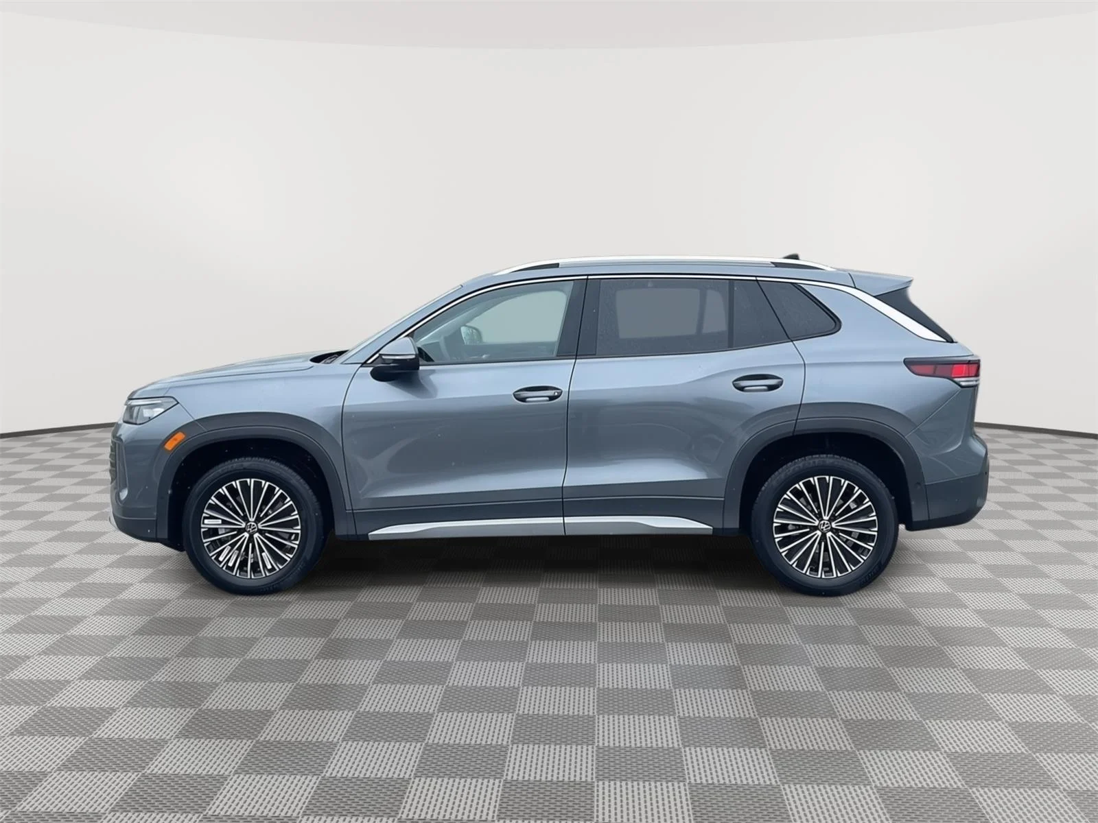 New 2026 Platinum Gray Metallic Volkswagen S image 8