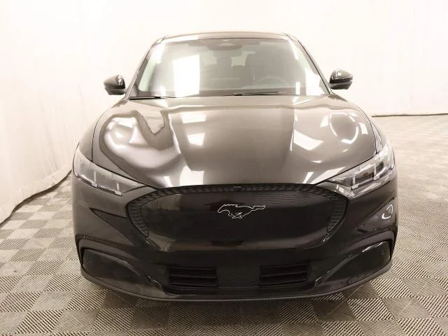 New 2026 Shadow Black Ford Select image 23