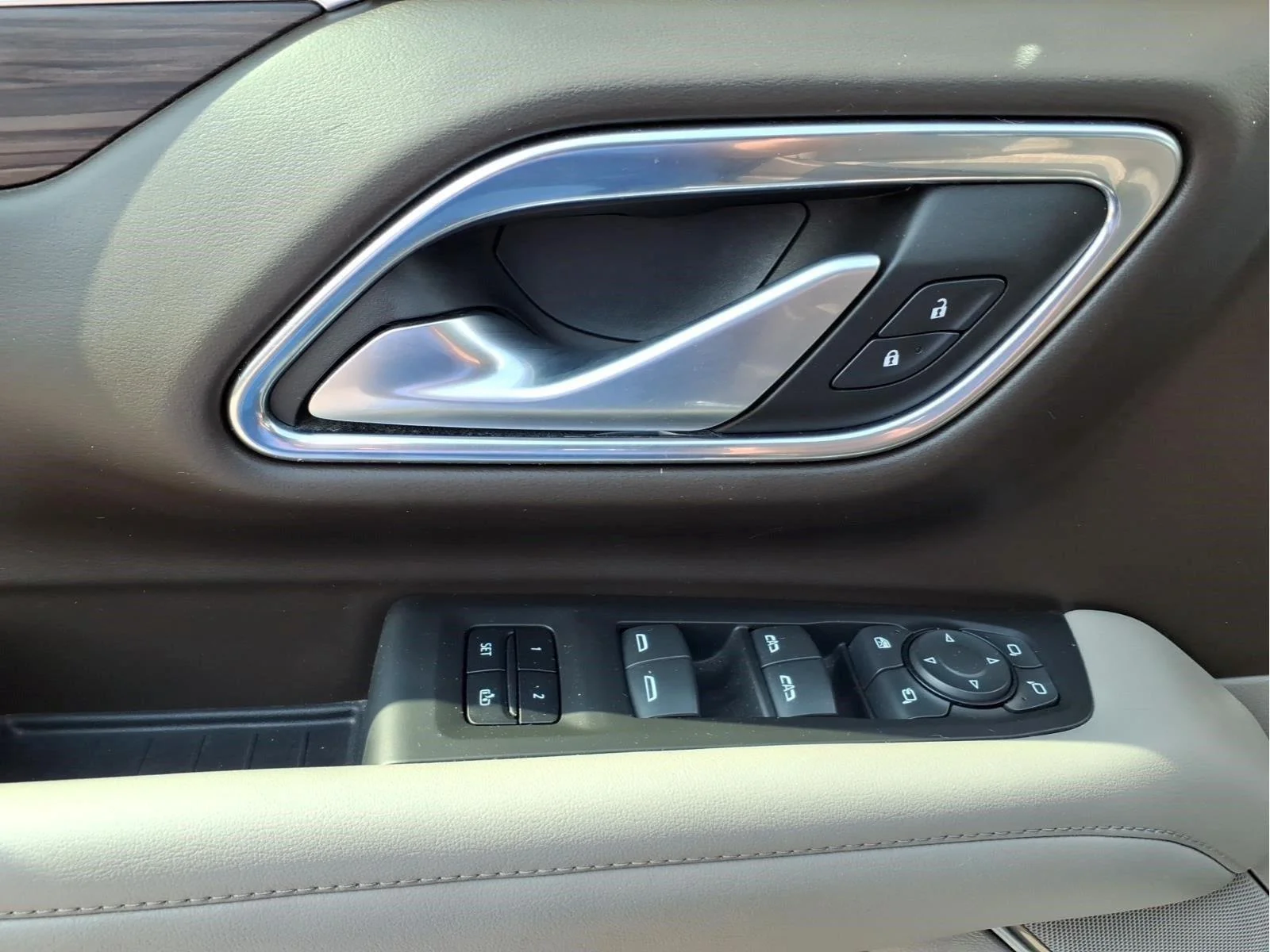 Used 2022 Summit White Chevrolet LT image 20