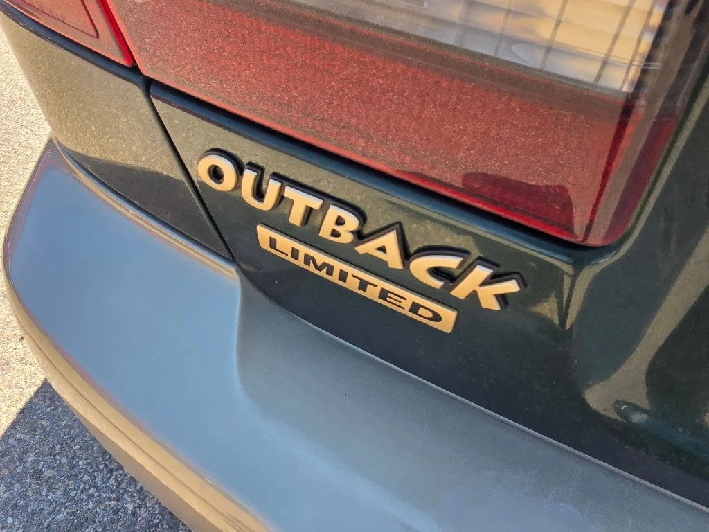 Used 2000 Timberline Green Pearl/Titanium Pearl Subaru Outback Ltd image 10