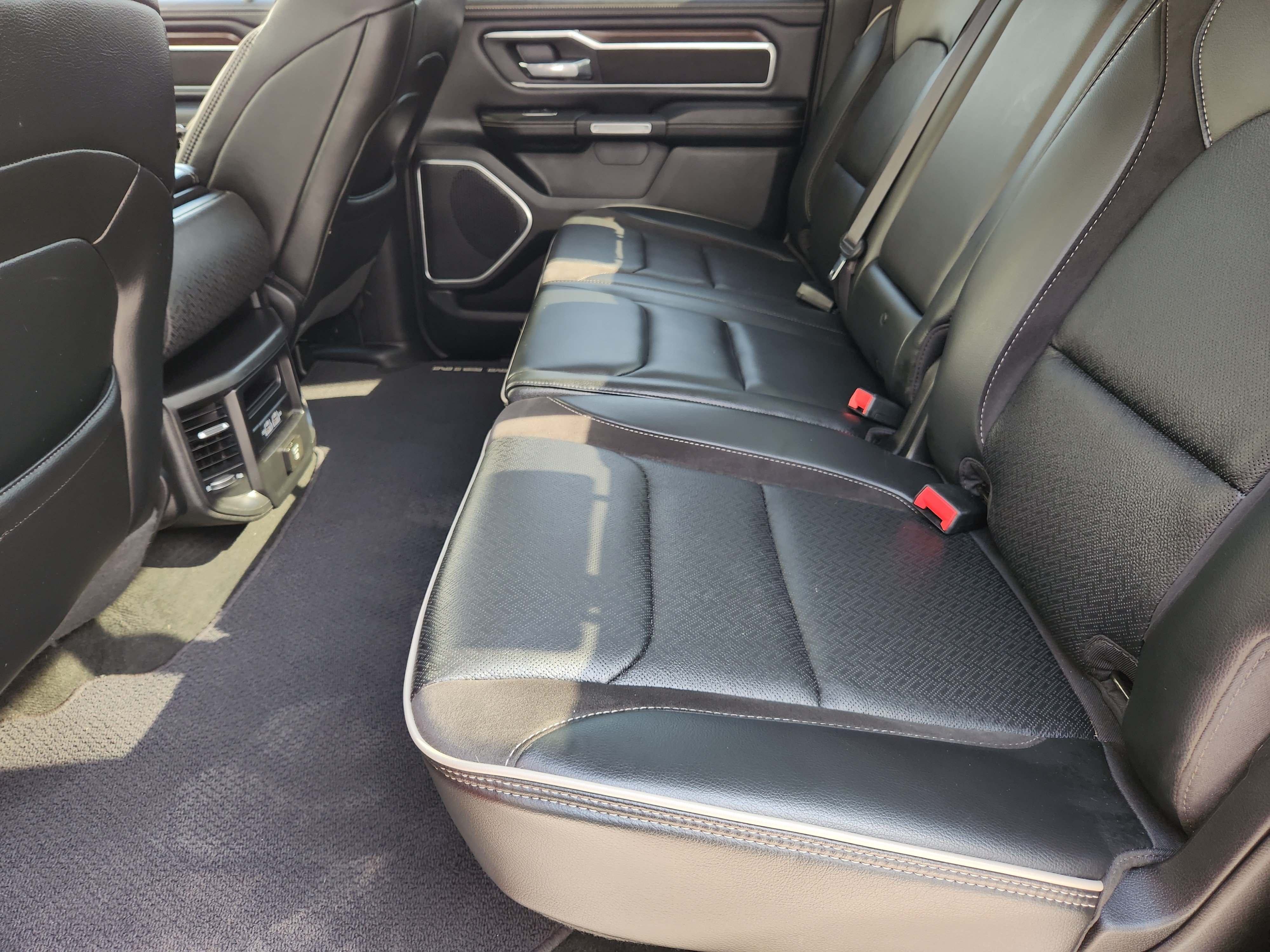 Used 2022 Delmonico Red Pearlcoat Ram Laramie image 33