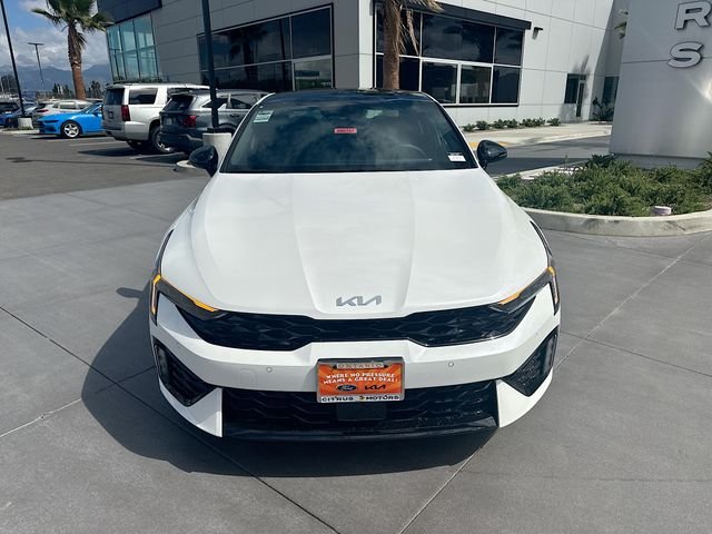 New 2026 Snow White Pearl Kia GT image 2
