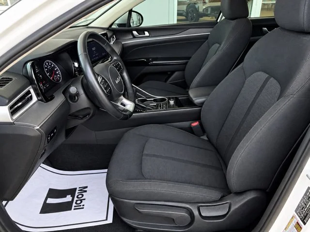 Certified Used 2022 White Kia LXS image 11