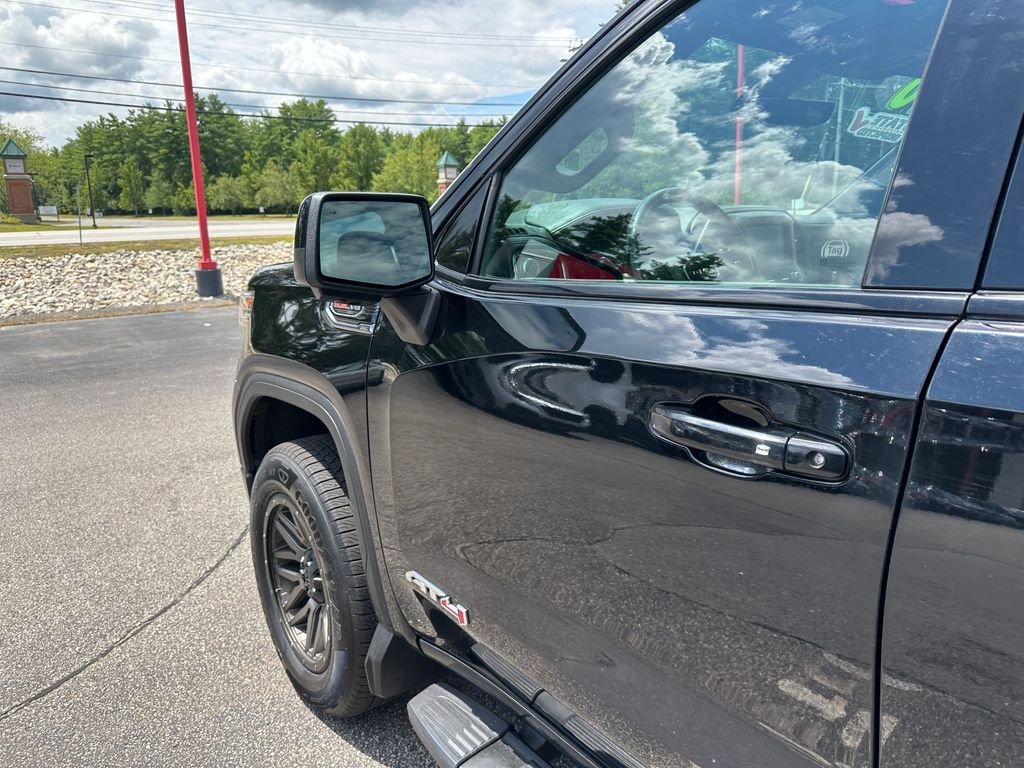 Used 2020 Black GMC AT4 image 15