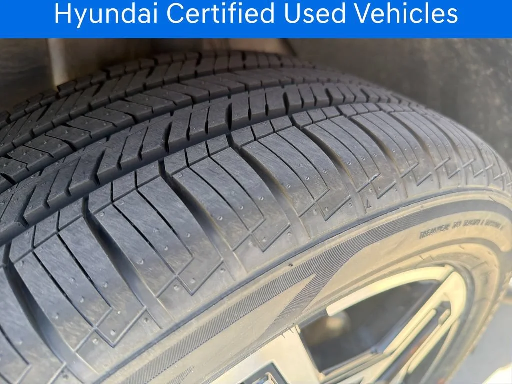 Certified Pre-Owned 2025 Hyundai Santa Cruz Limited