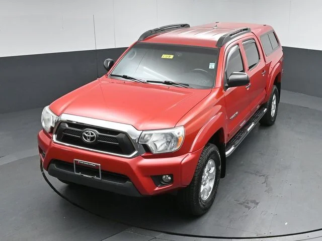 Used 2013 Red Toyota Base image 51