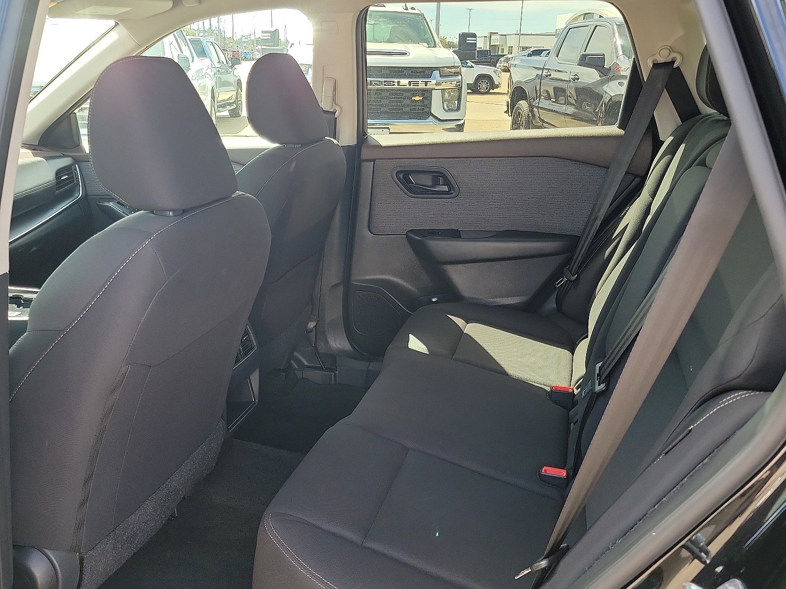 2023 Nissan Rogue S - Photo 16