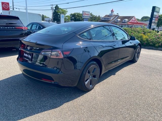 Used 2022  Tesla Long Range image 3