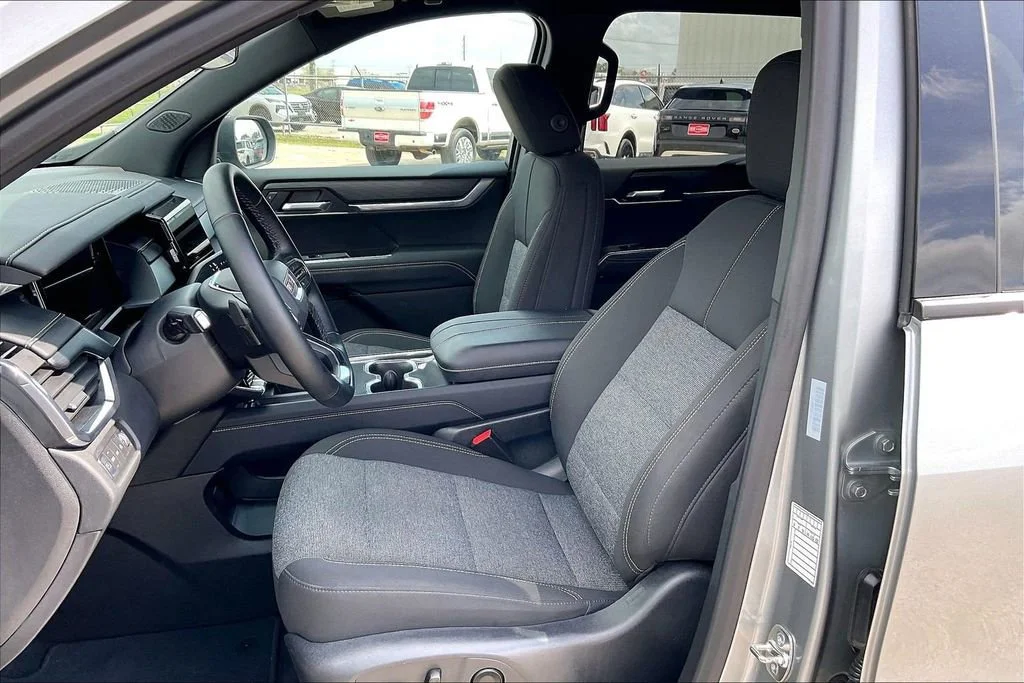2025 GMC Acadia Elevation - Photo 18