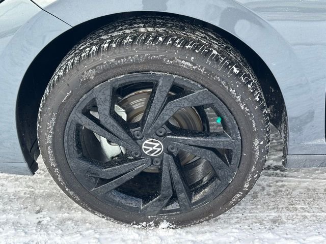 2025 Volkswagen Jetta SE - Photo 10