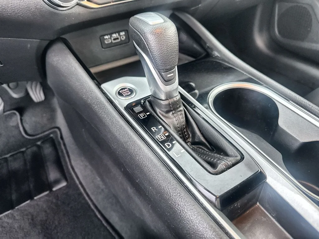Used 2024 Black Nissan 2.5 SV image 19