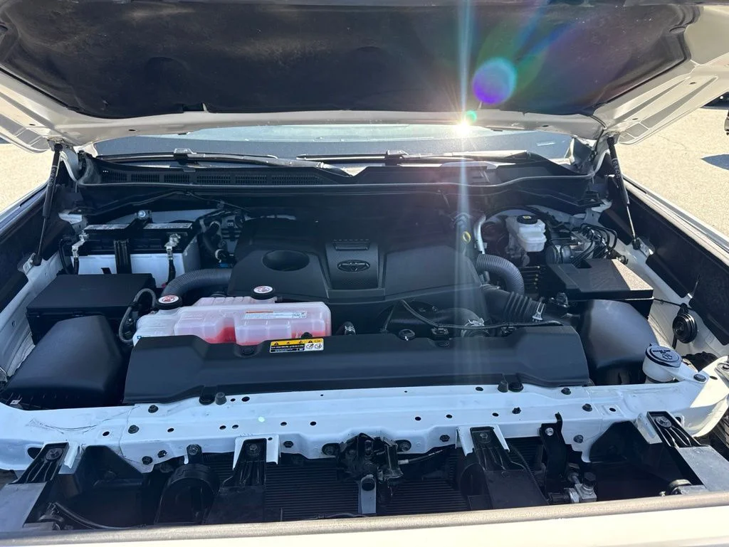 Used 2025 White Toyota SR5 image 34