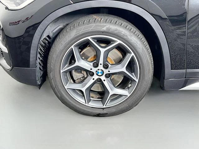 Used 2018 Black BMW xDrive28i image 28