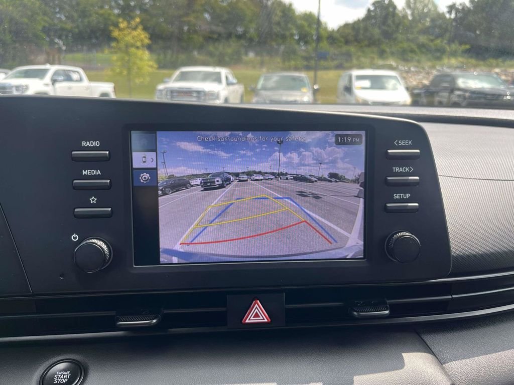 Used 2025 Gray Hyundai SEL Sport image 22