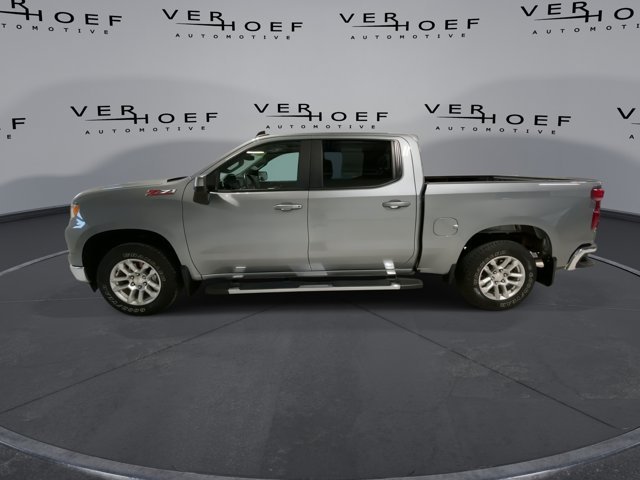 Used 2023 Sterling Gray Metallic Chevrolet LT image 5