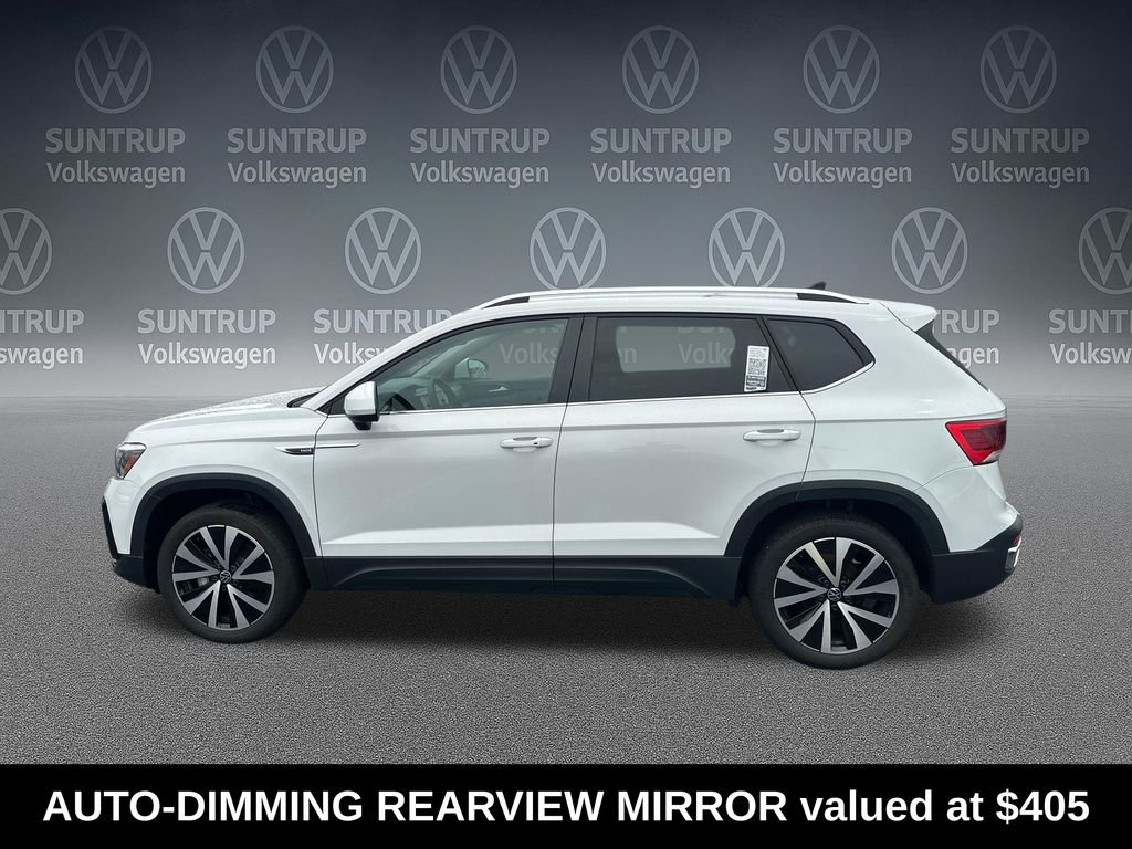 Used 2023 White Volkswagen 1.5T SE image 2