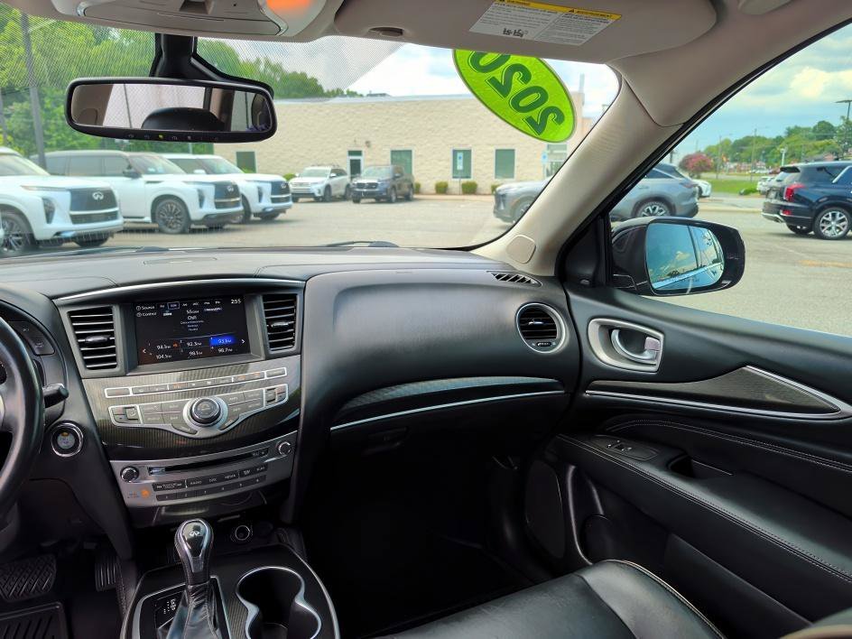 Used 2020 Black Obsidian INFINITI LUXE image 10