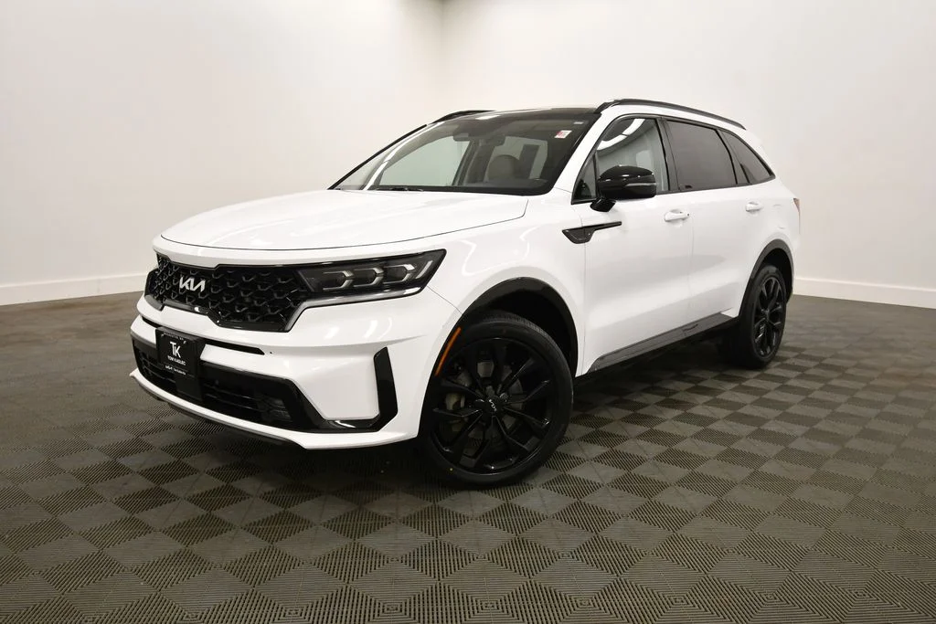 Certified 2023 Kia Sorento SX with VIN 5XYRKDLF5PG204466 for sale in Rochester, Minnesota