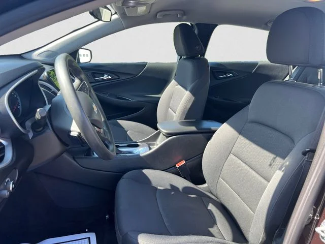 Used 2021 Red Chevrolet LS image 9