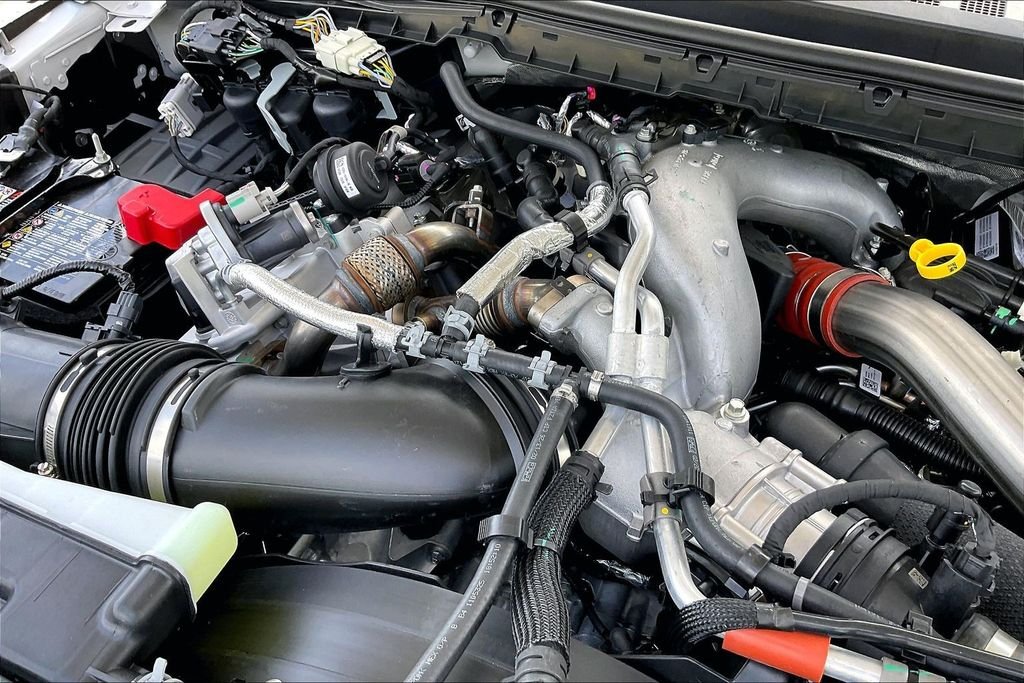 New 2026 Ford Super Duty F-250 Lariat 4D Crew Cab