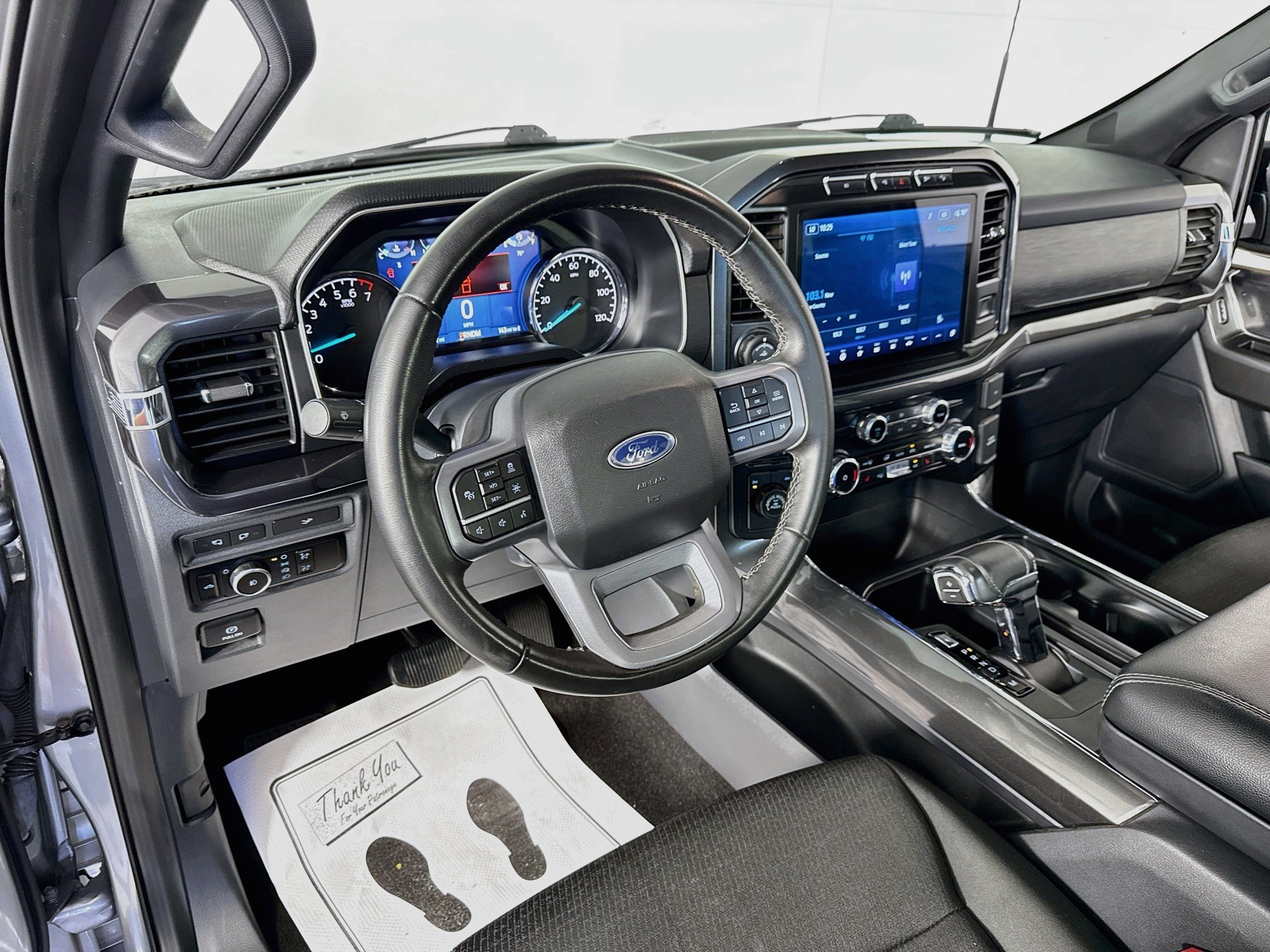 Used 2023 Iconic Silver Metallic Ford XLT image 9