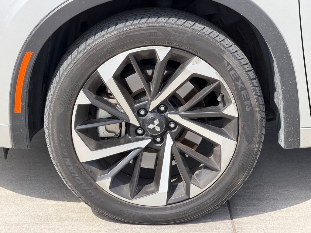 Certified Used 2024 Silver Mitsubishi SEL Black Edition image 8
