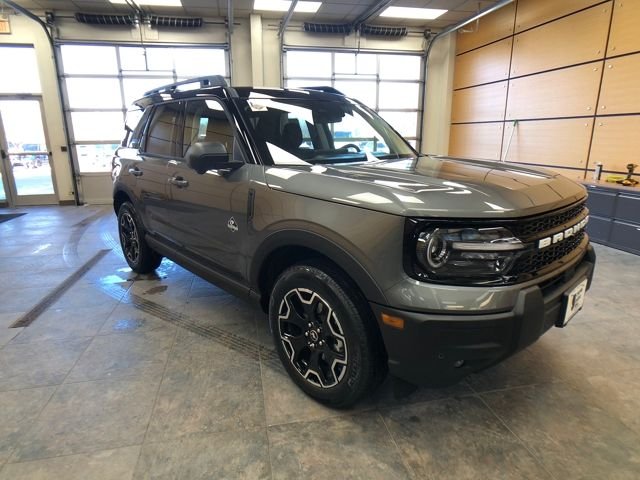 New 2025 Carbonized Gray Metallic Ford Outer Banks® image 1