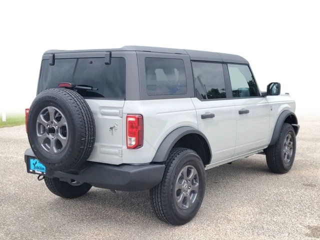 New 2026 White Ford Big Bend image 4