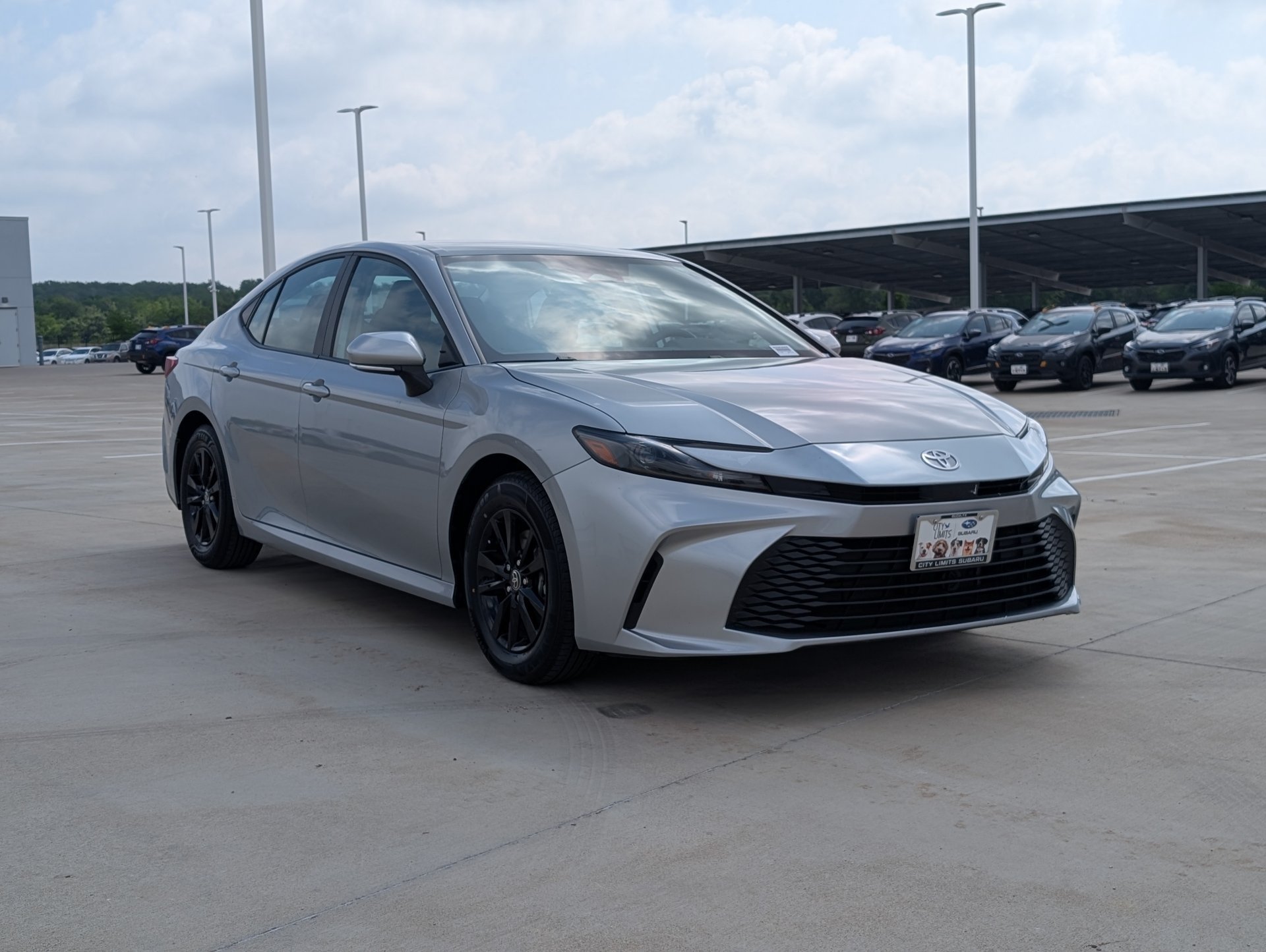 2025 Toyota Camry LE - Photo 7