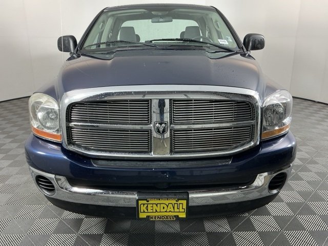 2006 Dodge Ram SLT photo 2