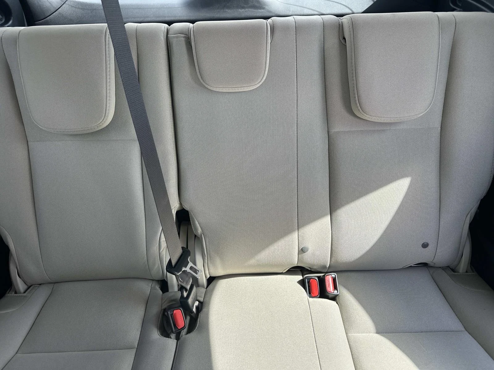 Certified Used 2025 Crystal White Pearl Subaru Premium 7-Passenger image 11