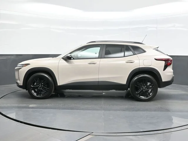 Used 2026 White Chevrolet ACTIV image 4