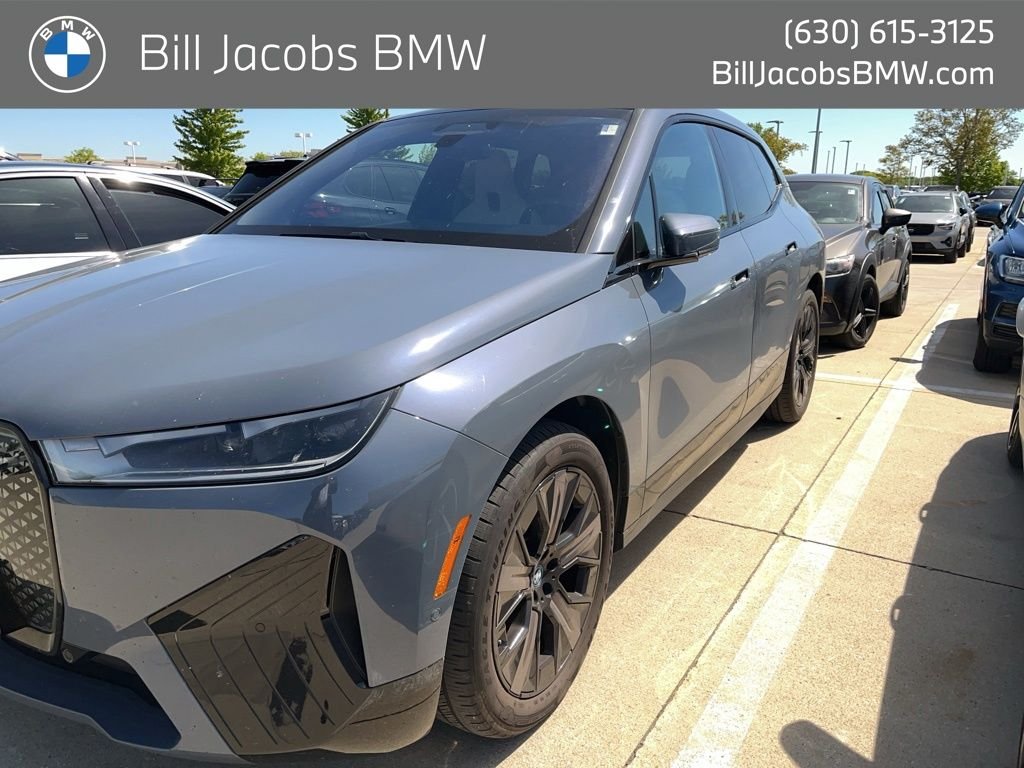 2024 BMW iX xDrive50's photo