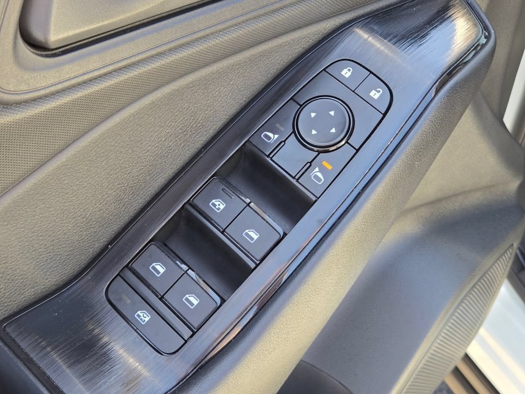 Used 2024 Glacier White Nissan S image 4