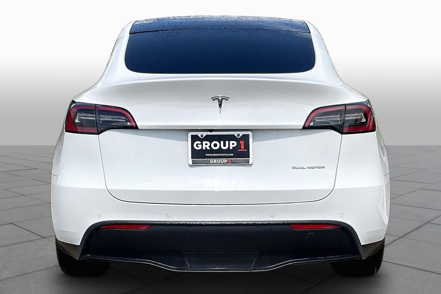 Used 2021 Pearl White Multi-Coat Tesla Long Range image 4