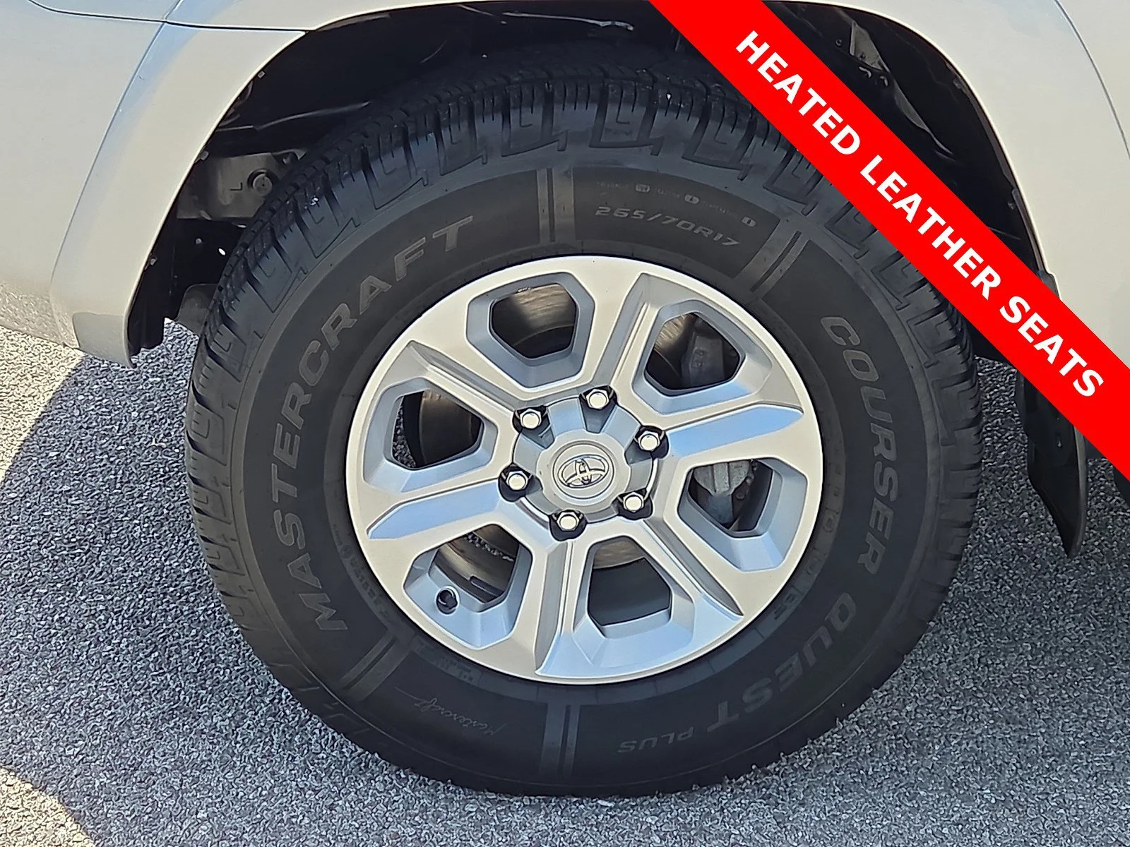 Used 2022 Classic Silver Metallic Toyota SR5 Premium image 7