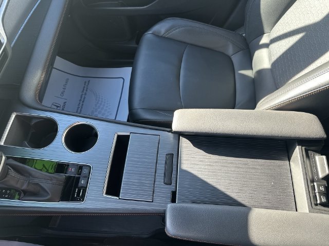 Used 2022  Toyota XSE image 25