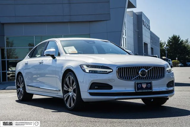 2023 Volvo S90 B6 Ultimate AWD's photo