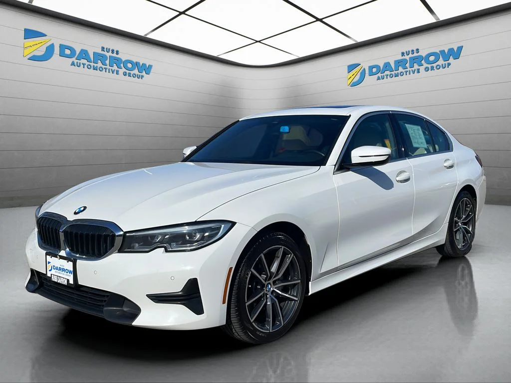 2021 BMW 3 Series 330i xDrive Sedan's photo
