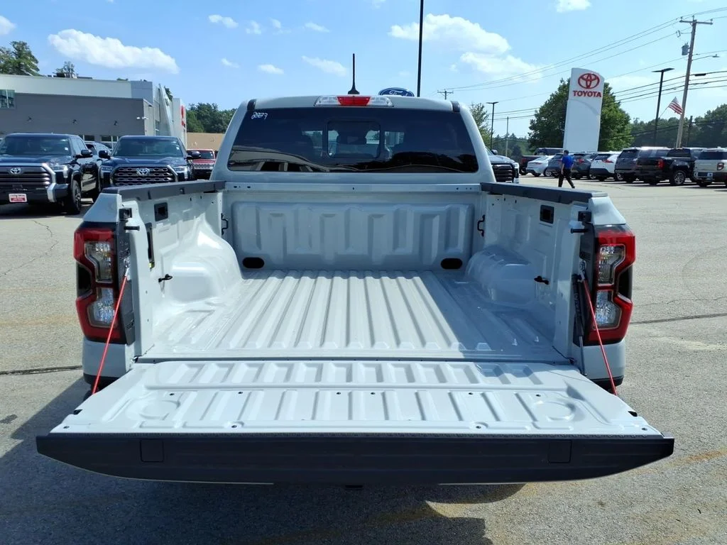 Used 2026 White Ford XLT image 7