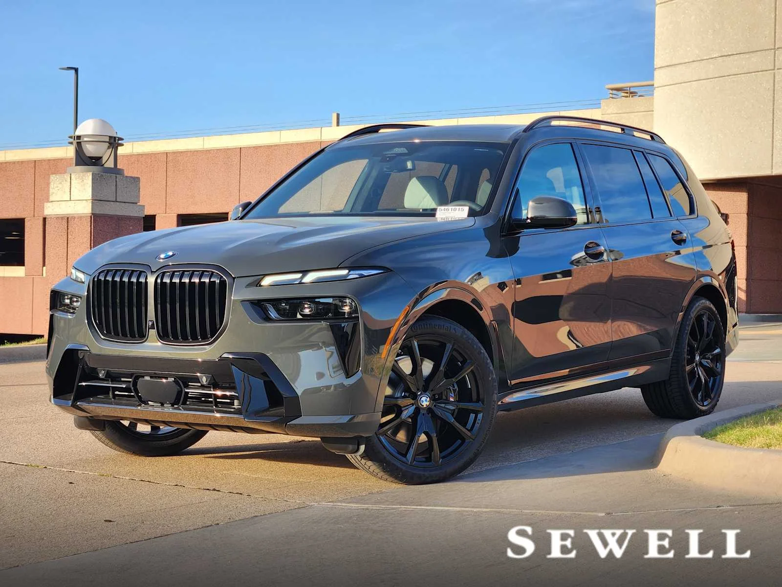 2027 BMW X7