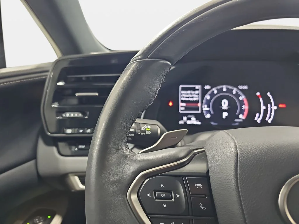 Used 2023 Black Lexus 350 Premium image 19